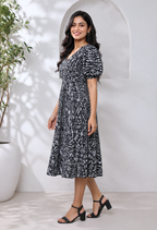 avAraNIya® Abstract Print Crepe Midi Dress